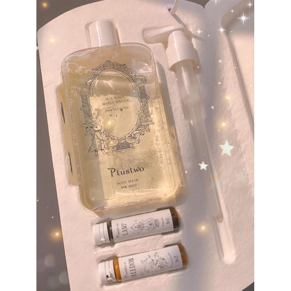 Sữa tắm acid amino thơm lâu dưỡng ẩm toàn thân Plus Two cho nữ 300ml