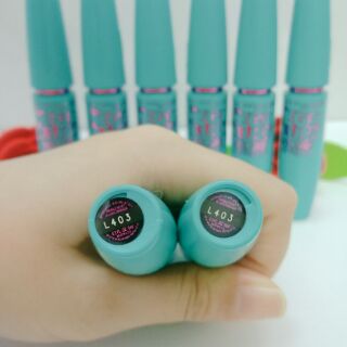 Mascara Maybelline Mega Plush Volum Express