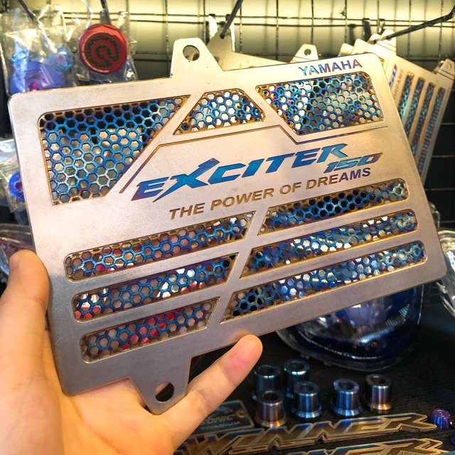 Che két nước Exciter titan