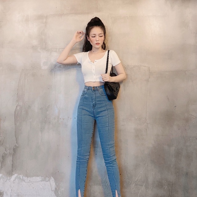 💥💥quần jean xẻ lưng cao💥💥 chất liệu: jean co giãn size: 26-27-28-29-30 hàng an đông