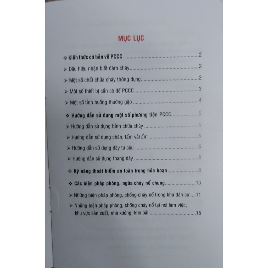 Sách Cẩm nang phòng cháy, chữa cháy và thoát hiểm an toàn