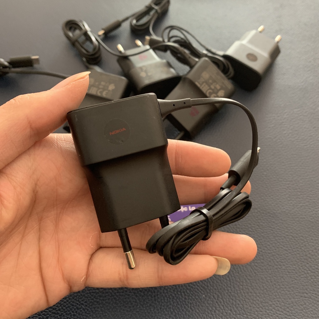 Sạc Nokia Micro, chân dẹt cho điện thoại 8800 / 3310 / 6300 4G / 8600 / 105 / 515 / 230 / 6500c / 215 4G / 8800 4G