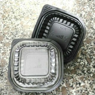 Hộp Nhựa Đế Đen Đựng 250gr 100 cái