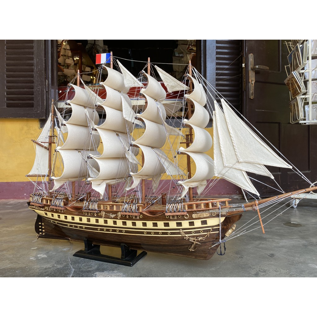 Mô hình tàu thuyền gỗ France II đen 1m