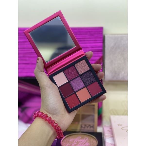 Phấn mắt Huda Beauty Ruby Obsessions Eyeshadow Palette