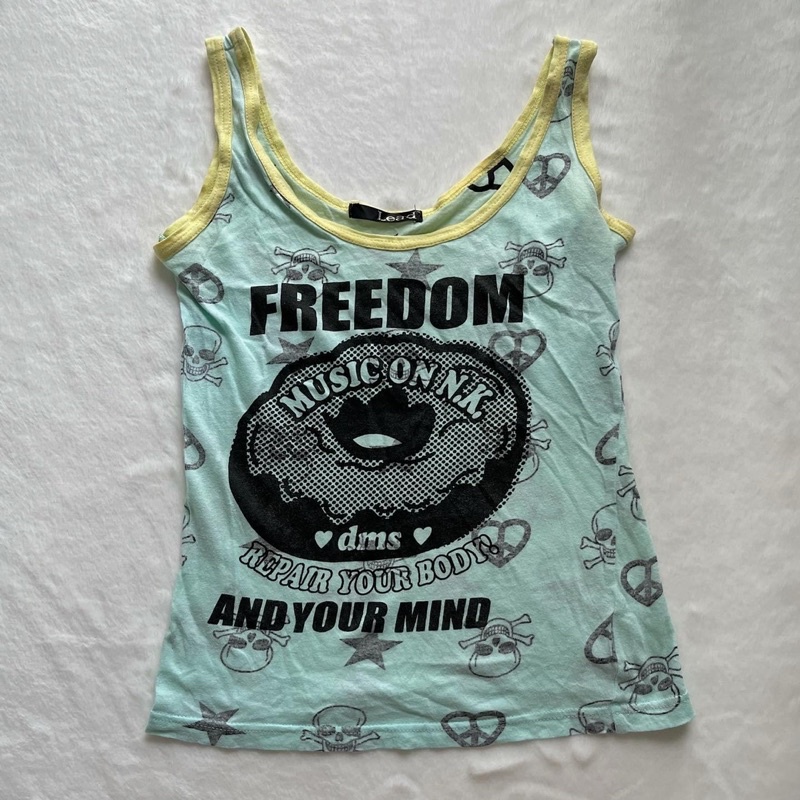 Áo tank dễ thương y2k 2hand