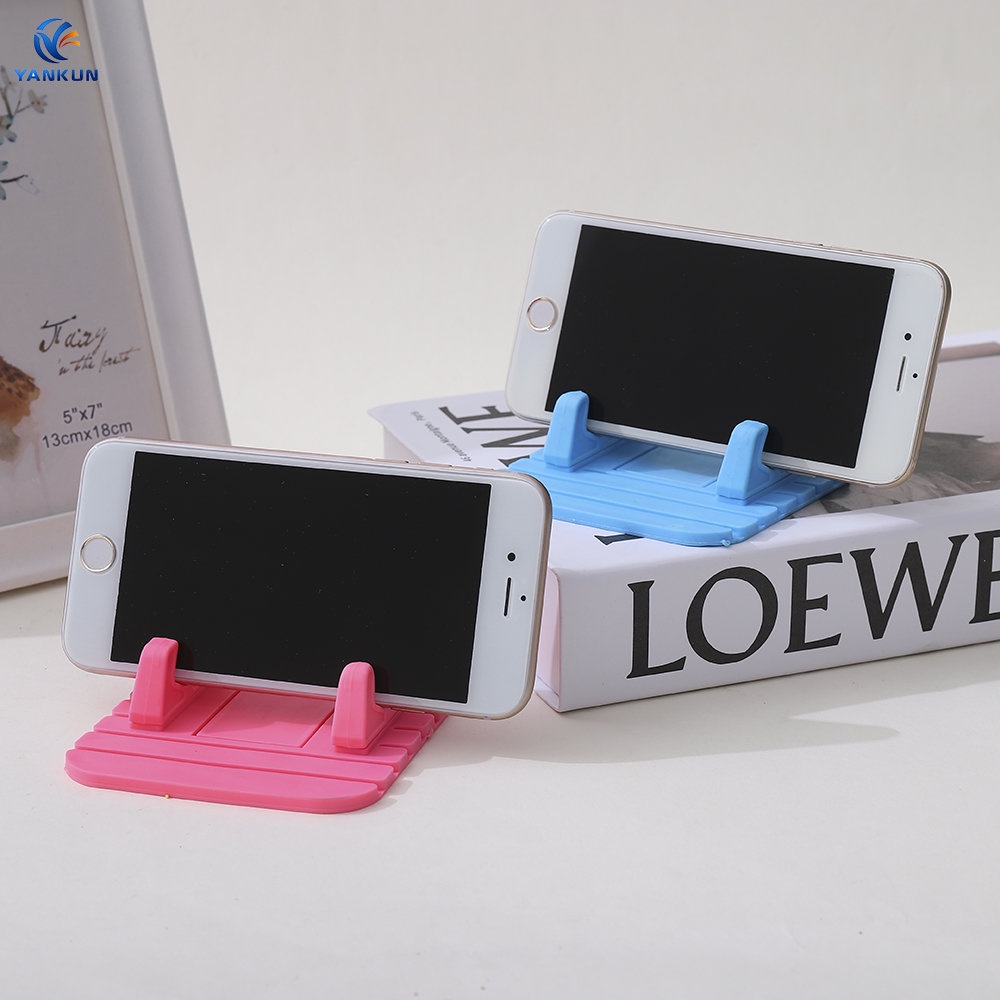 Giá Đỡ Điện Thoại Để Bàn Đa Năng Chống Trượt Cho Xe Hơi