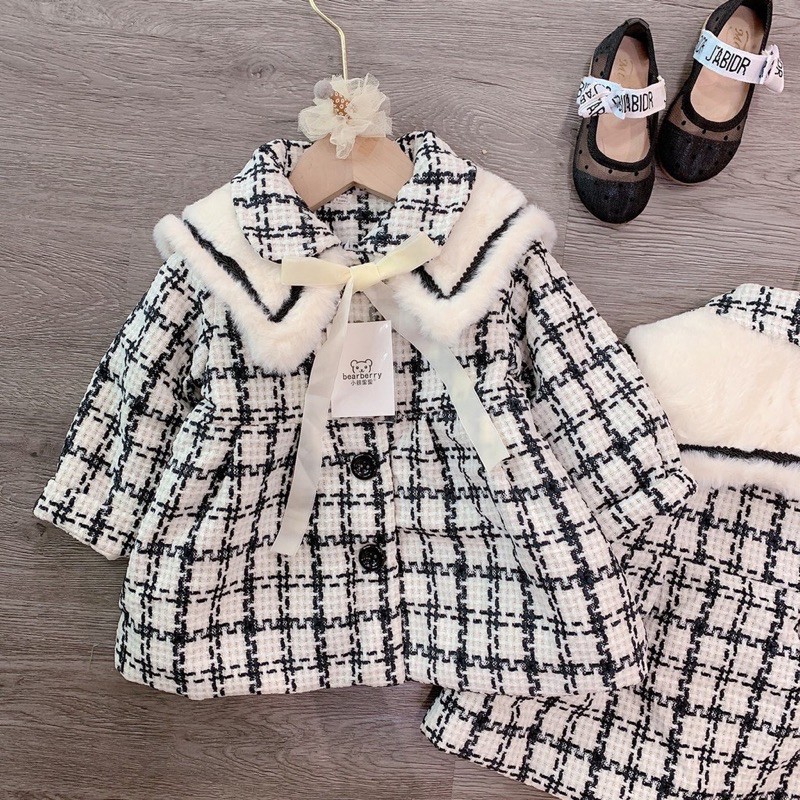 Áo dạ kẻ cổ lông dành cho bé