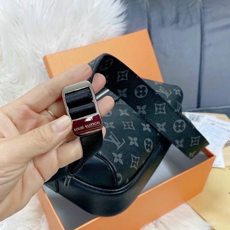 TÚI ĐEO CHÉO NAM NƯ LOCK MESSENGER SUPER DA THẬT FULLBOX NAM CHÂM SMANO_BAGS