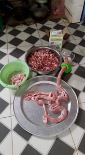 Dụng cụ nhồi lạp sườn