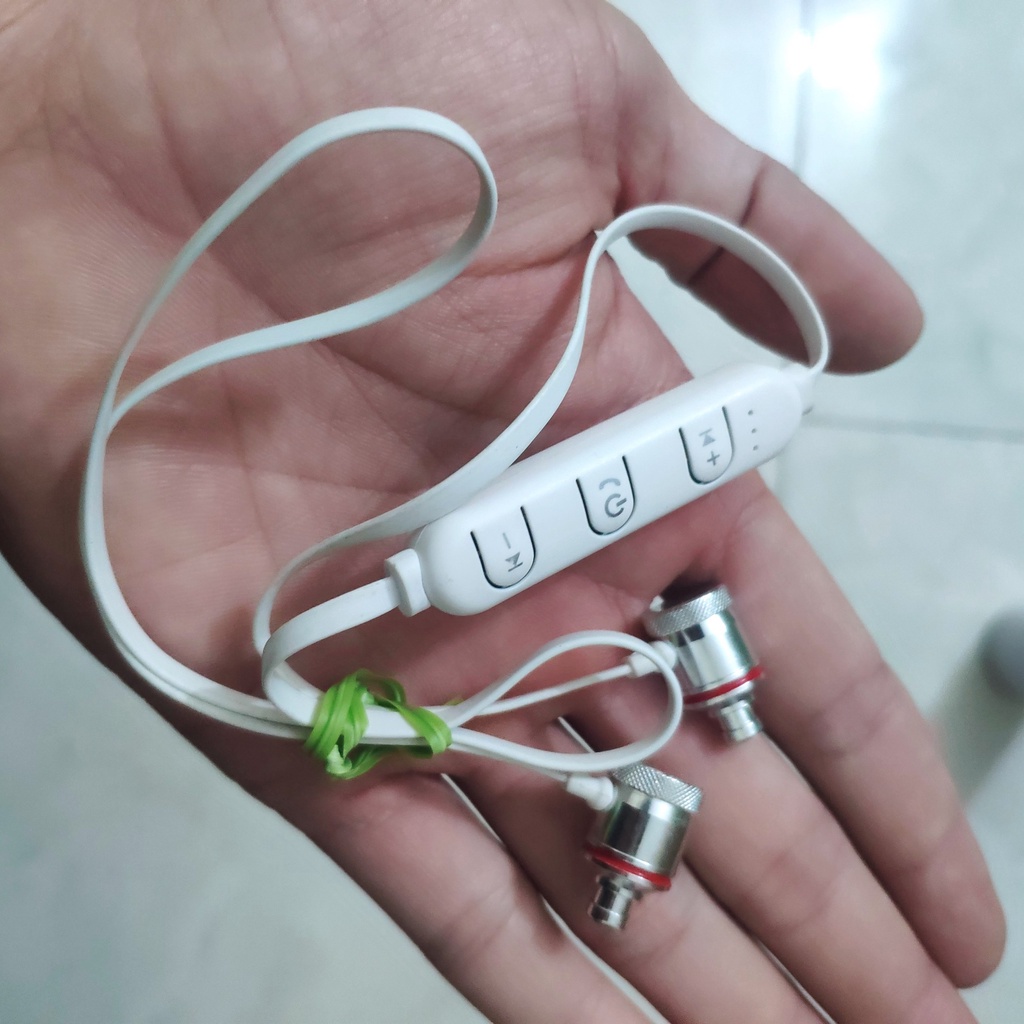 Tai nghe bluttooth Nhật bãi thanh lý tồn kho hàng chất.