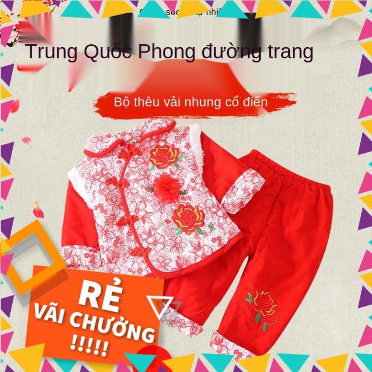 🔥Hot SaleQuần áo trẻ em một tuổi nữ mùa đông phong cách Trung Quốc dày phù hợp với sơ sinh 1-3 Bộ đồ thu cho bé <