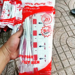 Ổ CẮM ĐIỆN 5 LỖ 3 CHẤU ĐIỆN QUANG, CHỊU TẢI 3200W, 5 CÔNG TẮC