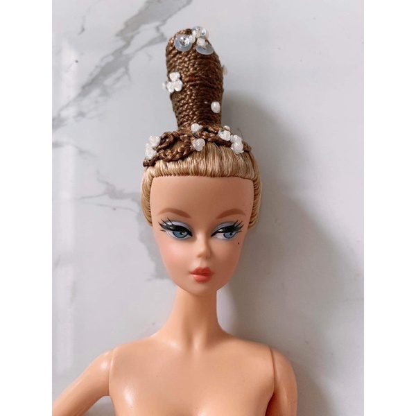 Búp bê Barbie muse nude