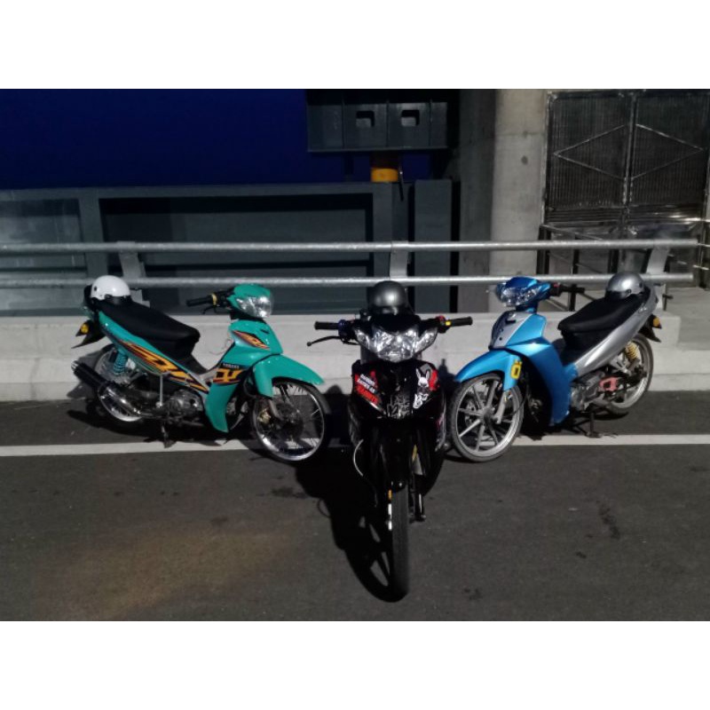 Dàn áo Sirius màu ngọc lục bảo bạc tặng choá đèn, đèn lái, ốc và tem như hình xe😍