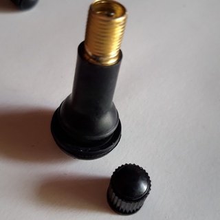 Chân van/ vòi bơm xe sử dụng cho lốp không ruột, vòi không ruột chân cao su