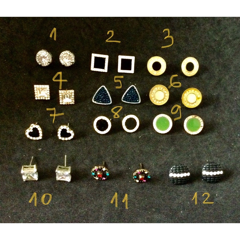 Khuyên tai nụ bé đính đá