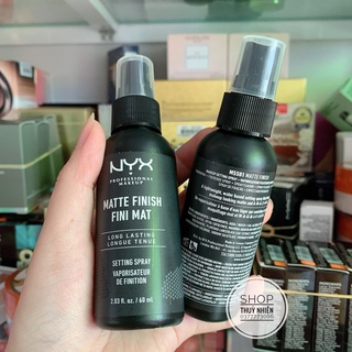 Xịt khóa nền Nyx