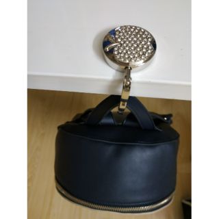 Phụ kiện treo túi xách di động FH2 hình quả táo đính đá trắng