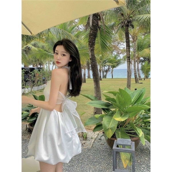 đầm xoè phồng yếm cột nơ lưng