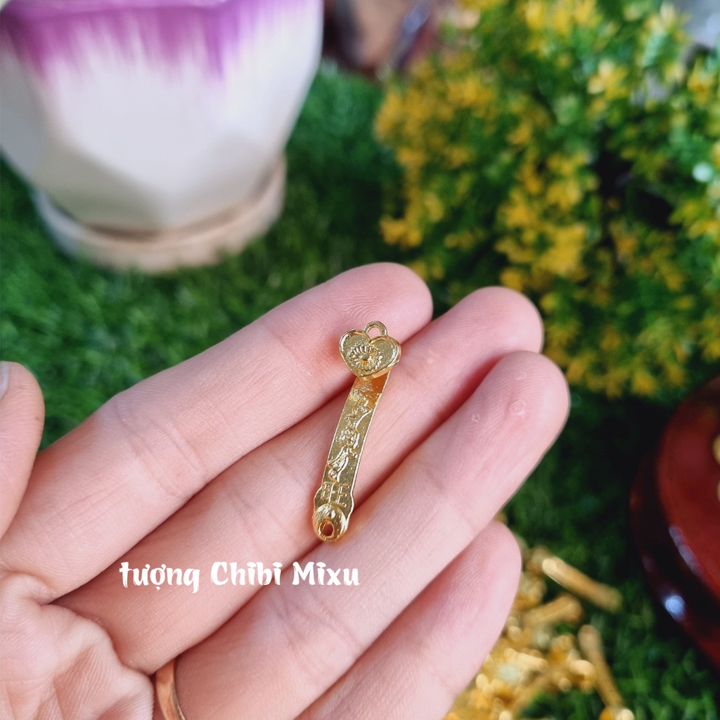 01 gậy Như Ý kim loại size 30x9mm