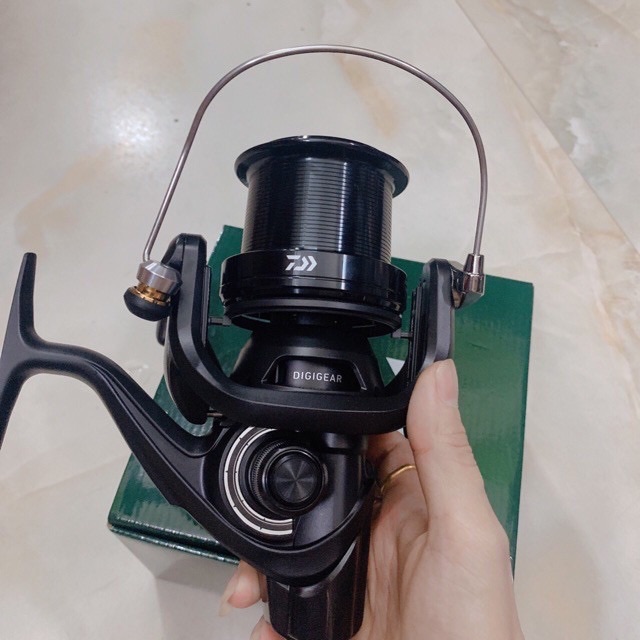 Máy câu cá DAIWA QD 5000 CROSSCAST CARP chính hãng máy cực khoẻ quay mượt