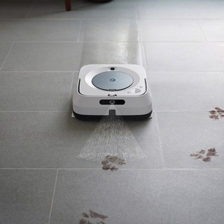 Robot lau nhà thông minh iRobot Braava Jet M6
