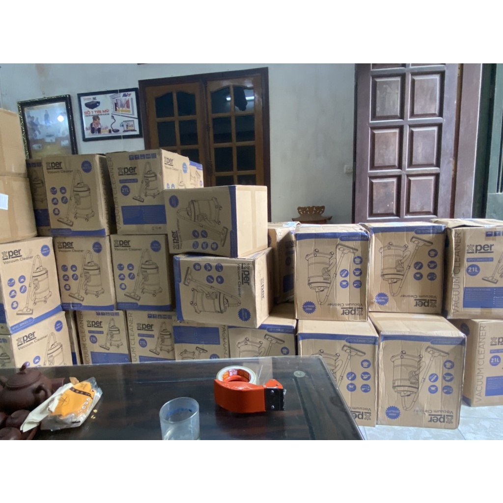 Máy hút bụi Topclean 950BK Xper ,2200W , 21 lít được làm bằng inox chống han gỉ ,chống va đập, hút siêu khỏe, chính hãng