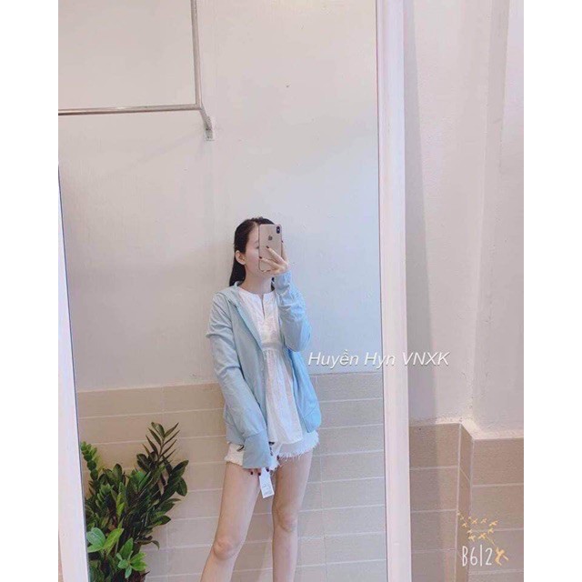 Áo chống nắng thông hơi đục lỗ dáng ngắn cho bạn nữ