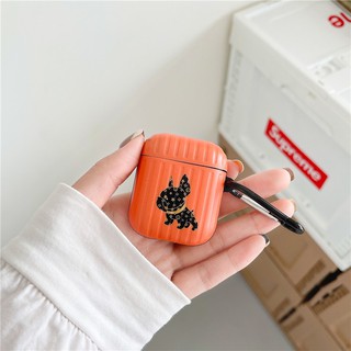 Ốp Lưng K.a.w.s và Bull Cam