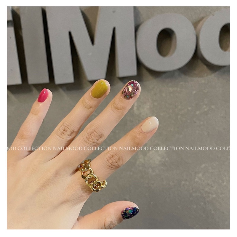 Set nhũ nail màu hot trend 2021 - trang trí nail đẹp