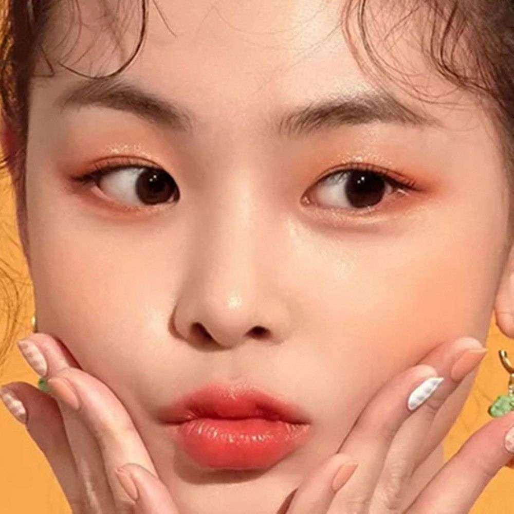 [Hàng mới về] Bảng Phấn Mắt 8 Màu Lì / Nhũ Kháng Nước Lâu Trôi Thiết Kế Thời Trang