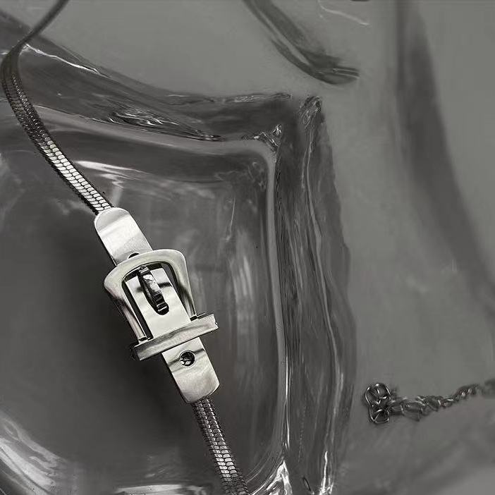 ☜Vòng Cổ Có Khóa Phong Cách Hip Hop Châu Âu Cá Tính Cho Nữ
