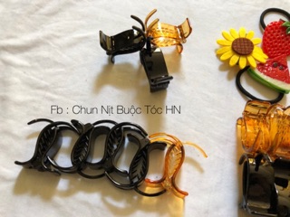 1 vỉ 12 kẹp càng cua sịn
