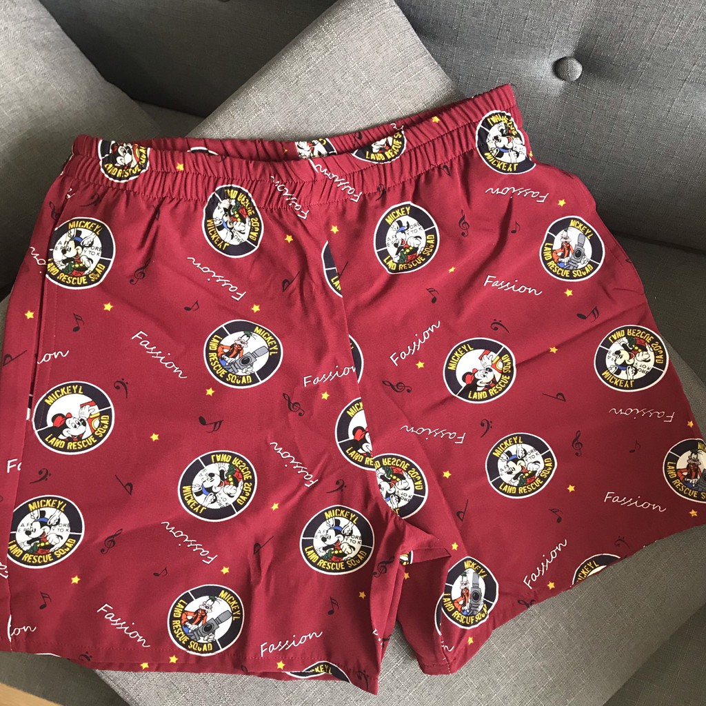 Quần ngủ nam, Chất liệu Lụa, đồ mặc nhà hoạ tiết hoạt hình, Chuột mickey đỏ đậm Tralavin