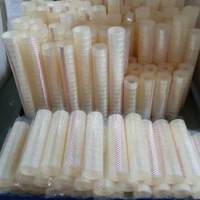 1 cây Băng keo văn phòng phẩm 18MM  cây 10 cuộn