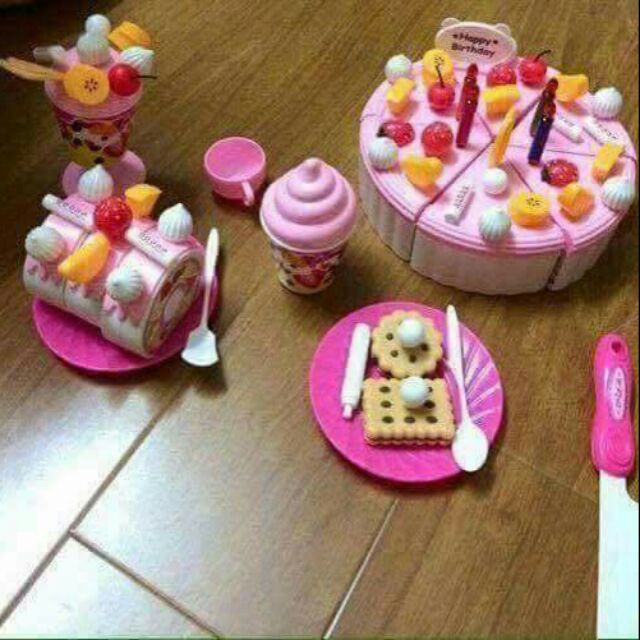 Đồ chơi cắt bánh