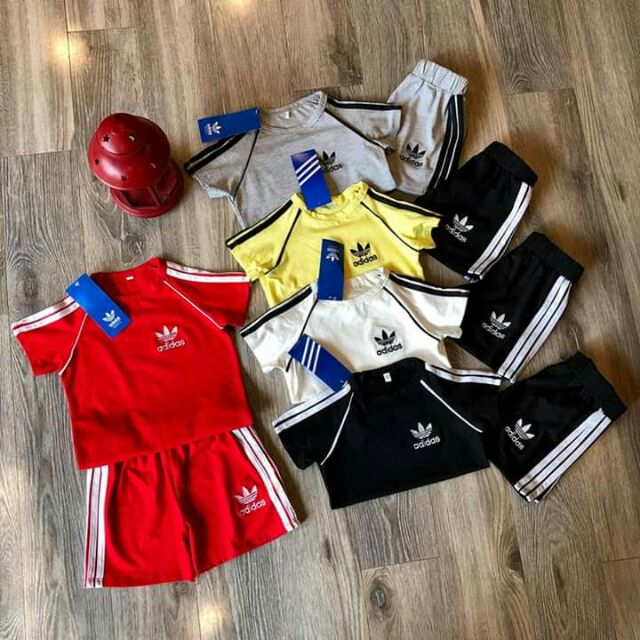 Bộ Adidas cho bé