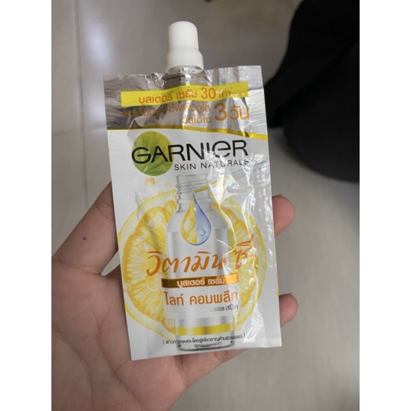 7.5ml- Tinh chất tăng cường sáng da mờ thâm Garnier Light Complete 30x Vitamin C