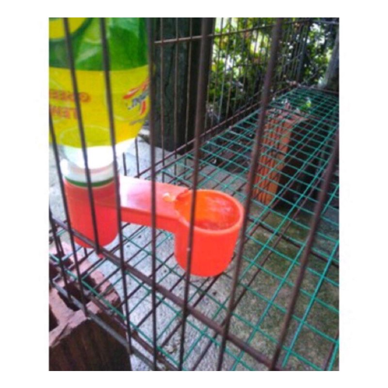 10 cái máng uống cho gà , vịt , chim loại gắn chai