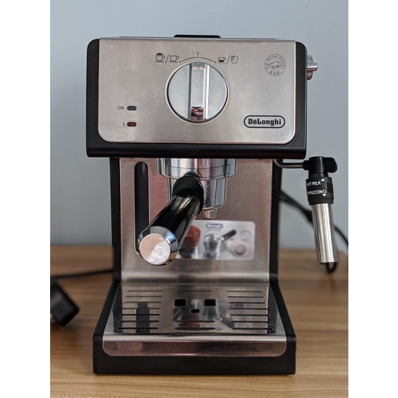 Máy pha cà phê Espresso Delonghi ECP35 31 dung tích 1.1 lít  Áp suất 15 bar - Bảo hành 12 tháng