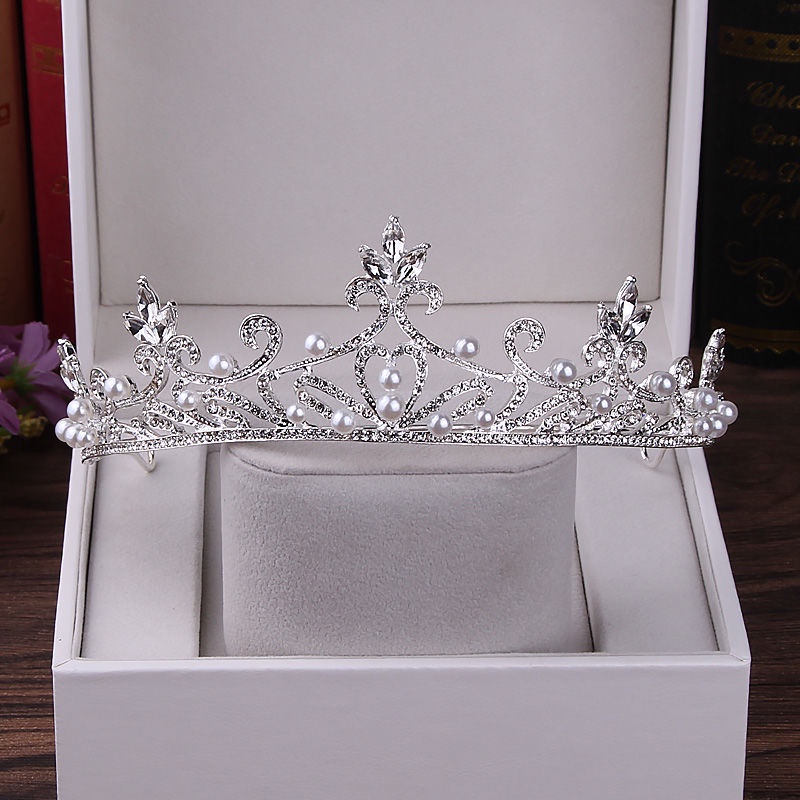 Vương Miện Đội Đầu Mừng Sinh Nhật Lần Thứ 18