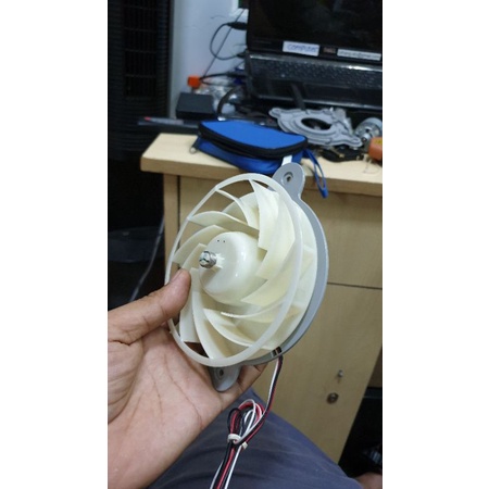 2 Quạt Tủ Lạnh Samsung 12vdc chế quạt B3 chạy pin ( BLDC)