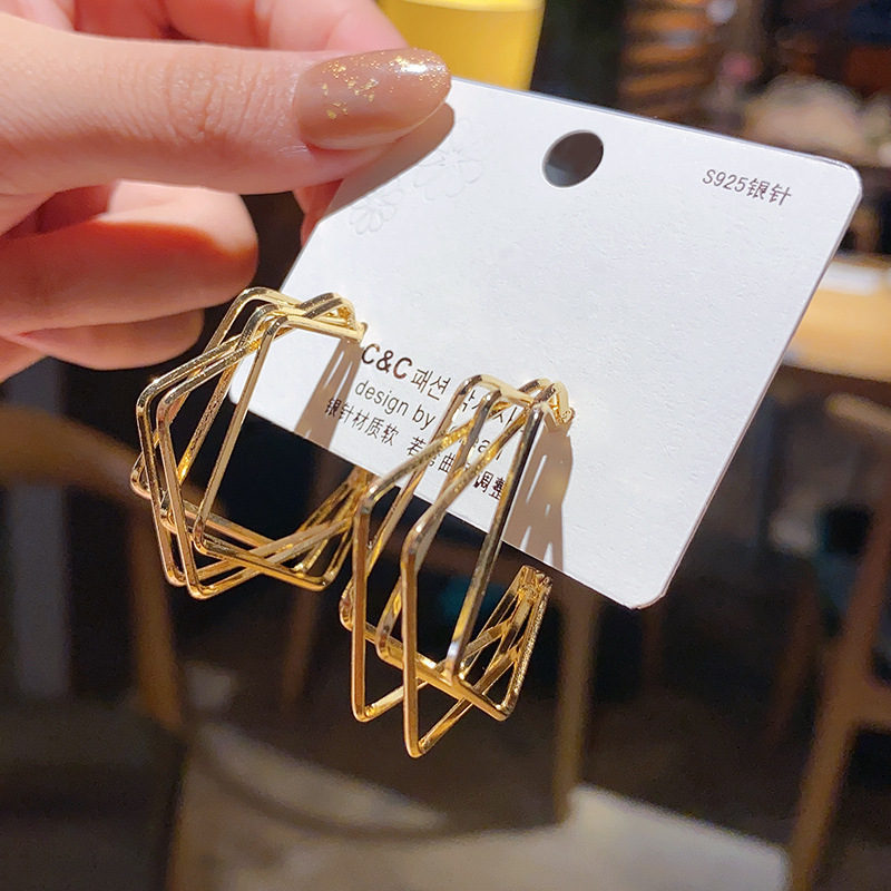 Bông Tai Nữ Chốt Bạc 925 Kiểu Dáng Độc Đáo Sành Điệu