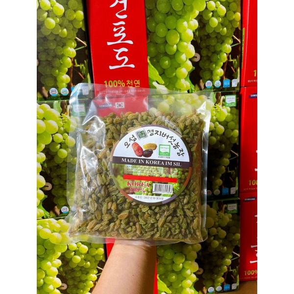 Nho Xanh Hàn Quốc (Kèm Hộp túi xách )