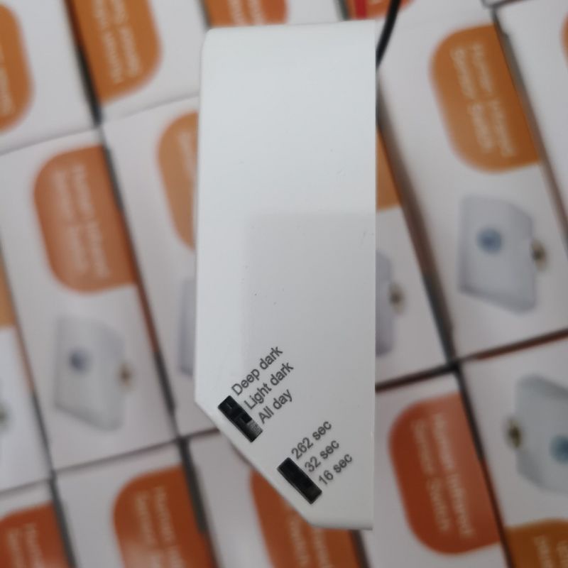 [Giá sỉ ]Đui đèn cảm ứng, công tắc cảm biến hồng ngoại,đui xoáy E27 Đui