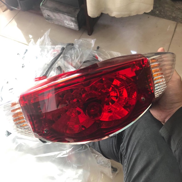 CỤM CHÓA ĐÈN HẬU SH Ý CHÍNH HÃNG HONDA VIỆT NAM