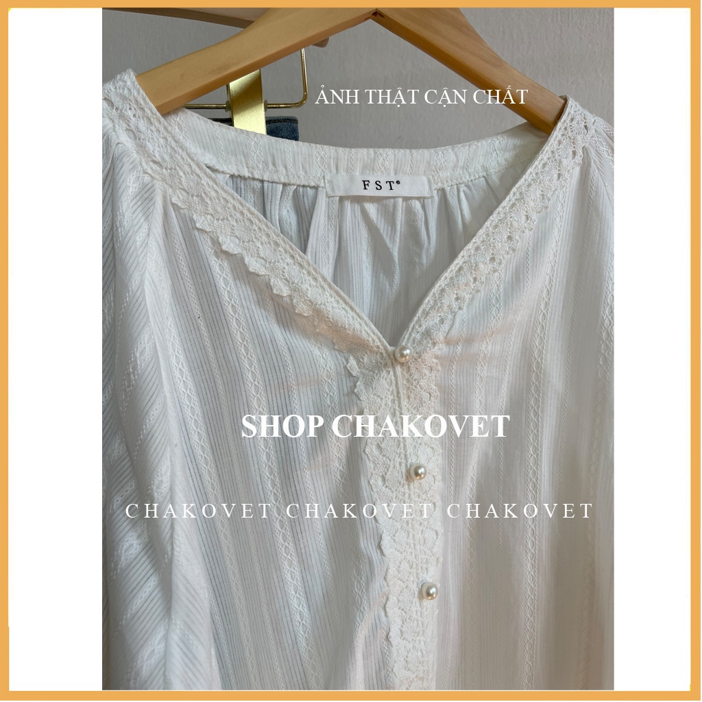 Áo sơ mi nữ dài tay form rộng CKA871, áo kiểu nữ đẹp cổ V tay bồng dáng babydoll cúc ngọc viền ren mặc đi làm đi học | BigBuy360 - bigbuy360.vn