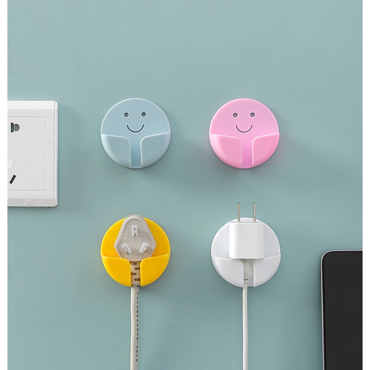 Móc dán tường treo phích cắm điện tiện dụng thiết kế đáng yêu 365