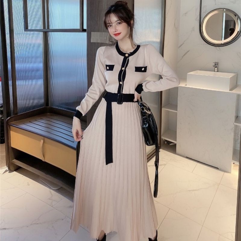Đầm len liền dáng suông có đai đeo
